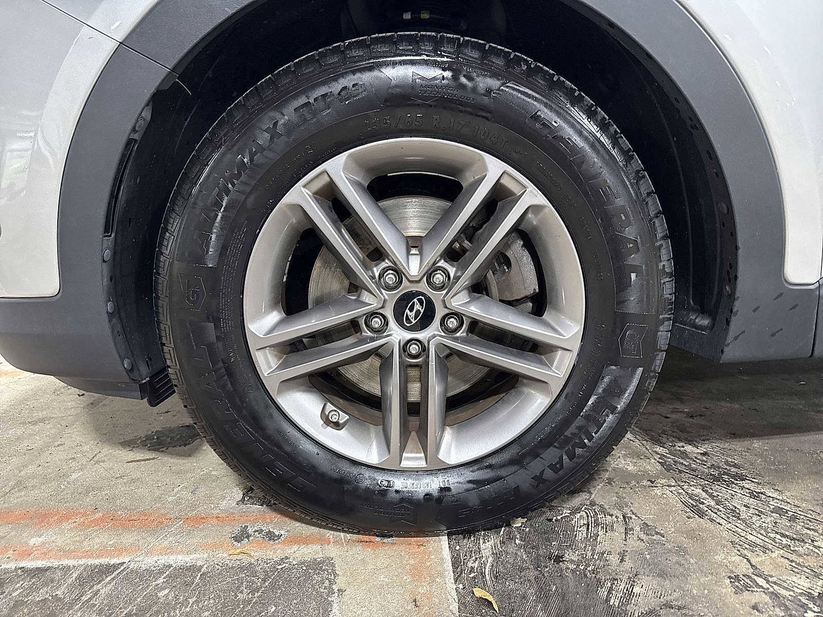 Thumbnail: 2017 Hyundai Santa Fe - 10