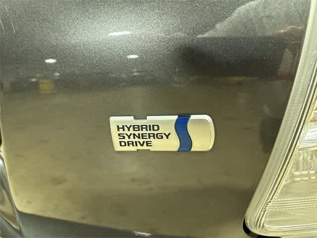 Thumbnail: 2012 Toyota Prius v - 25