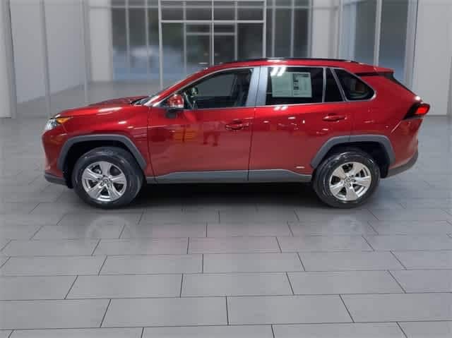 2022 Toyota RAV4 LE 5