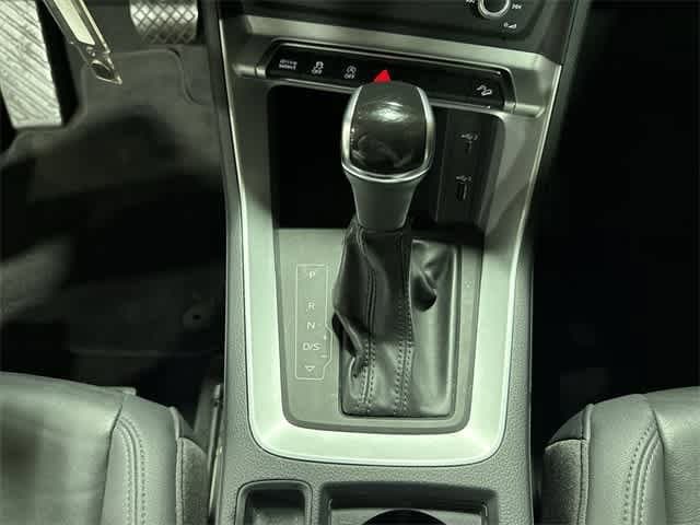 Thumbnail: 2020 Audi Q3 - 31