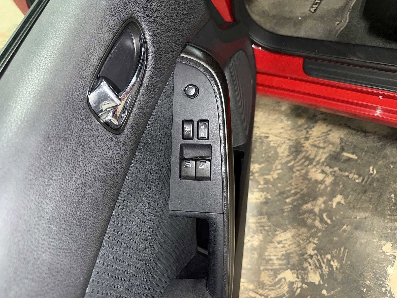 Thumbnail: 2011 Nissan Altima - 22