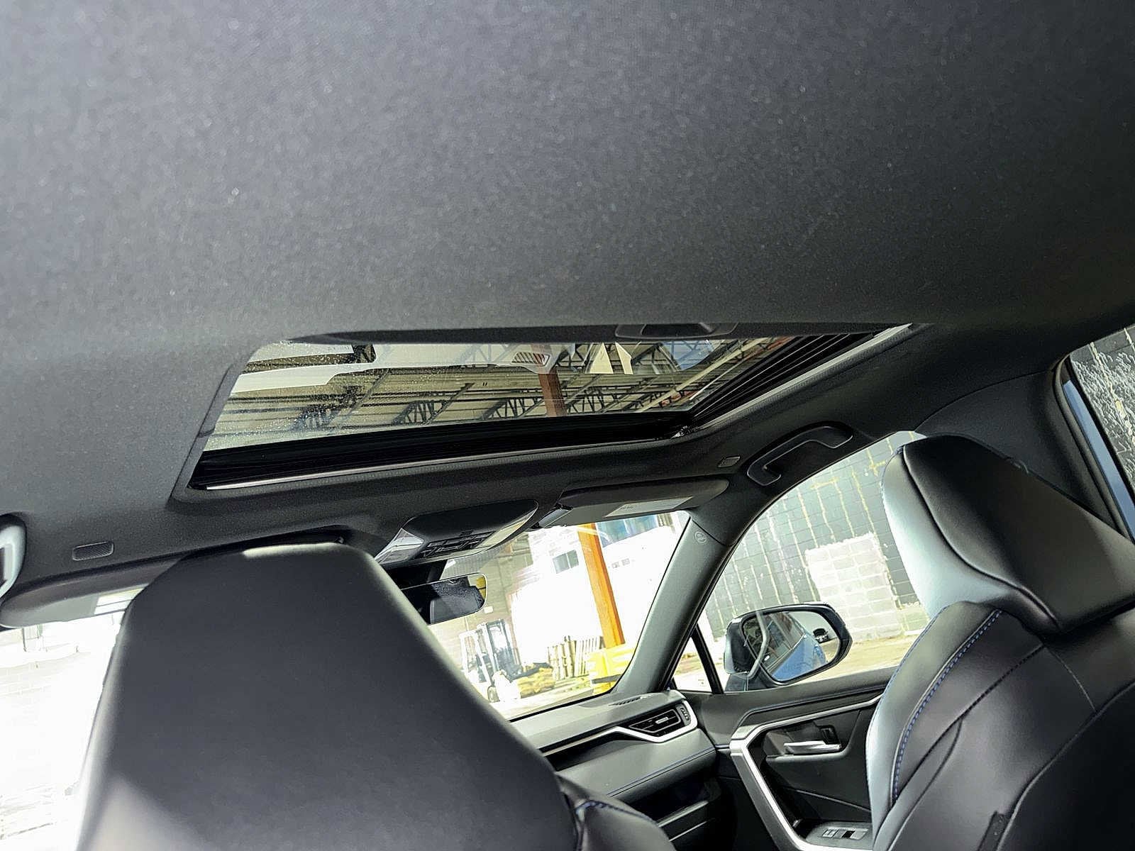 Thumbnail: 2023 Toyota RAV4 - 24