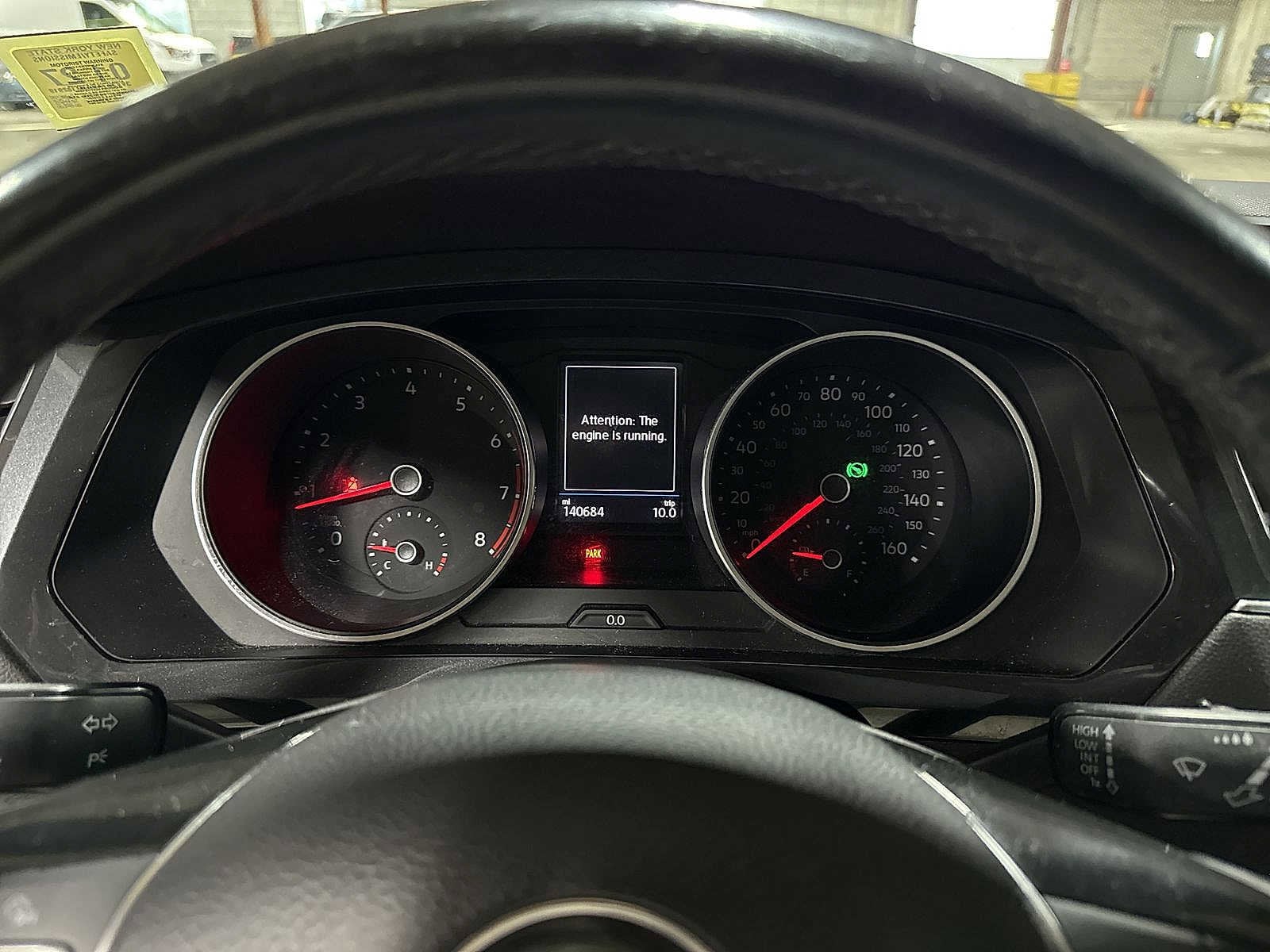 Thumbnail: 2018 Volkswagen Tiguan - 33