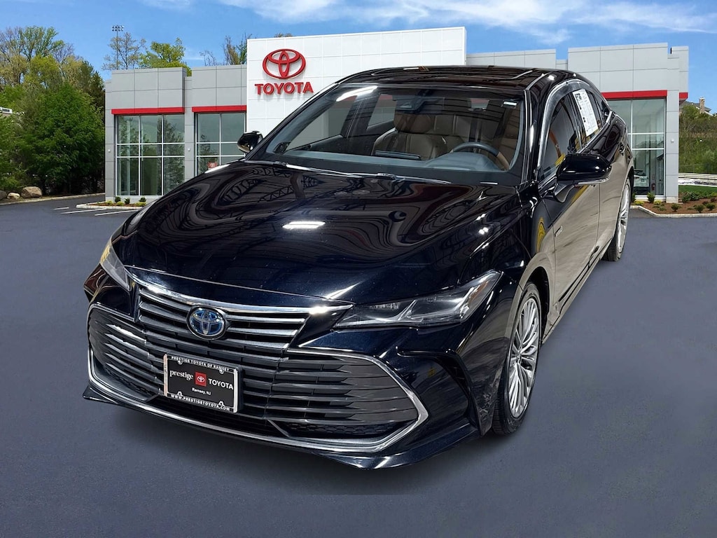 Certified 2020 Toyota Avalon Hybrid Limited Sedan