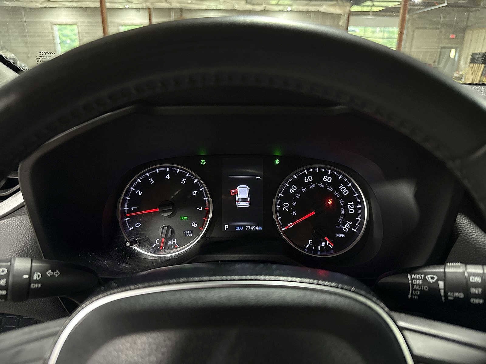 Thumbnail: 2020 Toyota RAV4 - 34