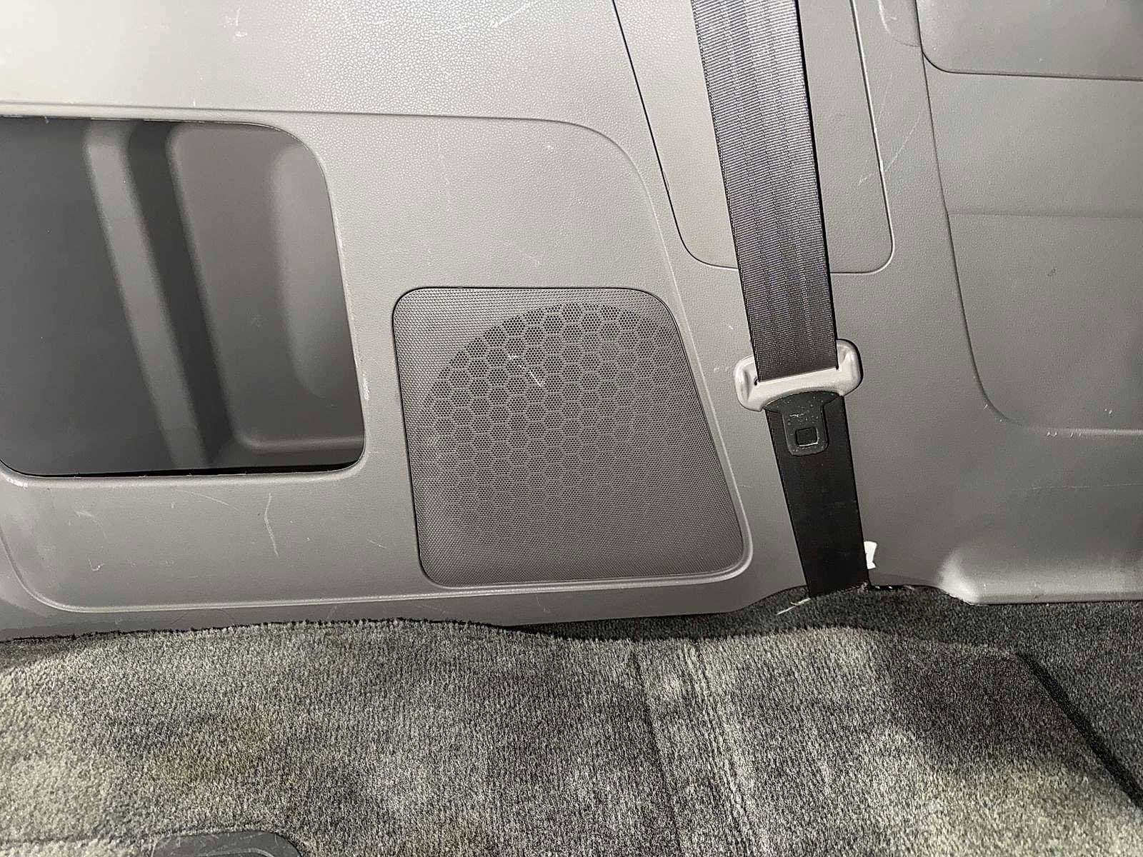 Thumbnail: 2012 Honda Odyssey - 26