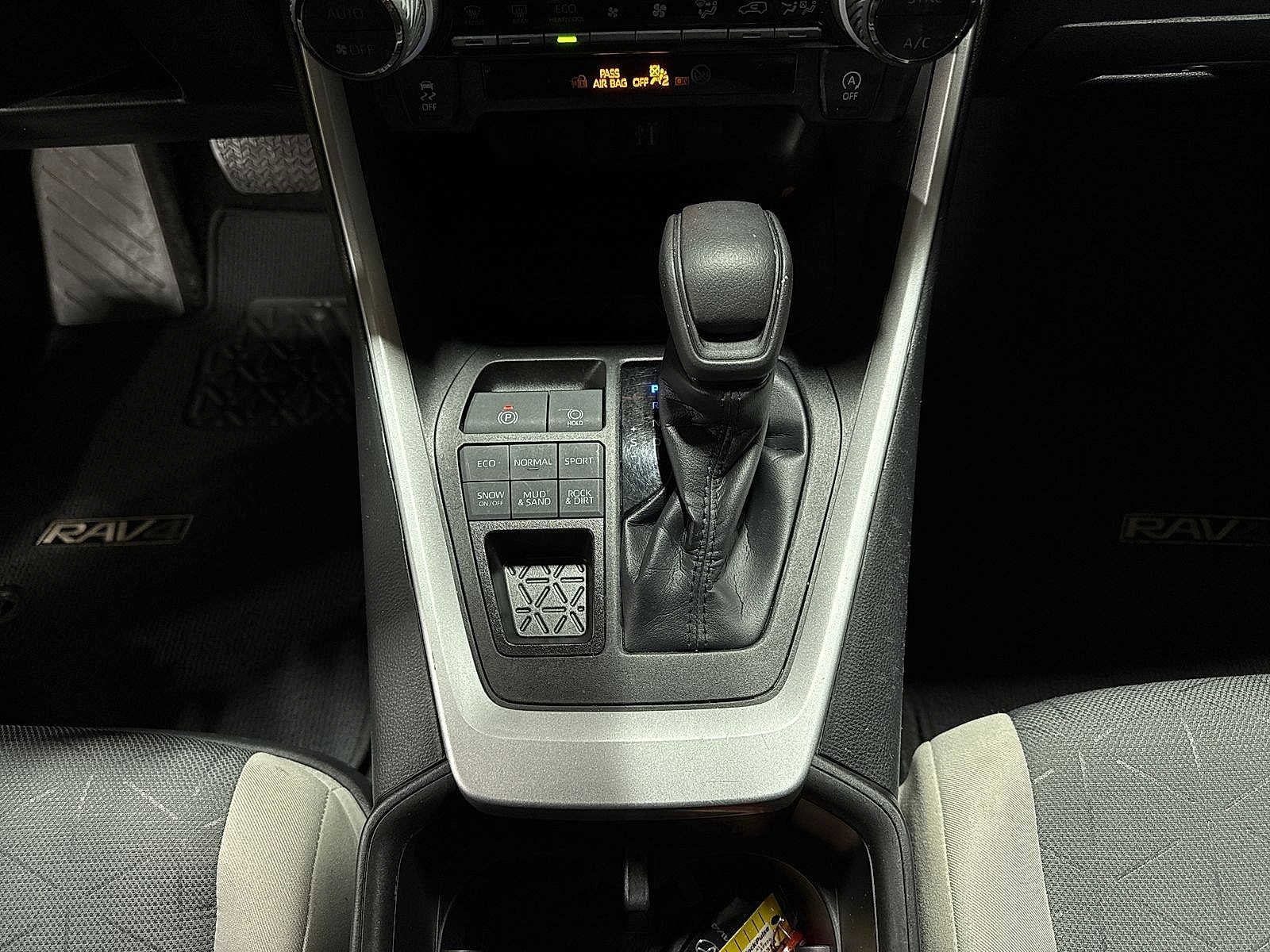 Thumbnail: 2023 Toyota RAV4 - 30