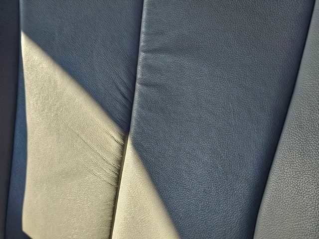 Thumbnail: 2011 Toyota Sienna - 7