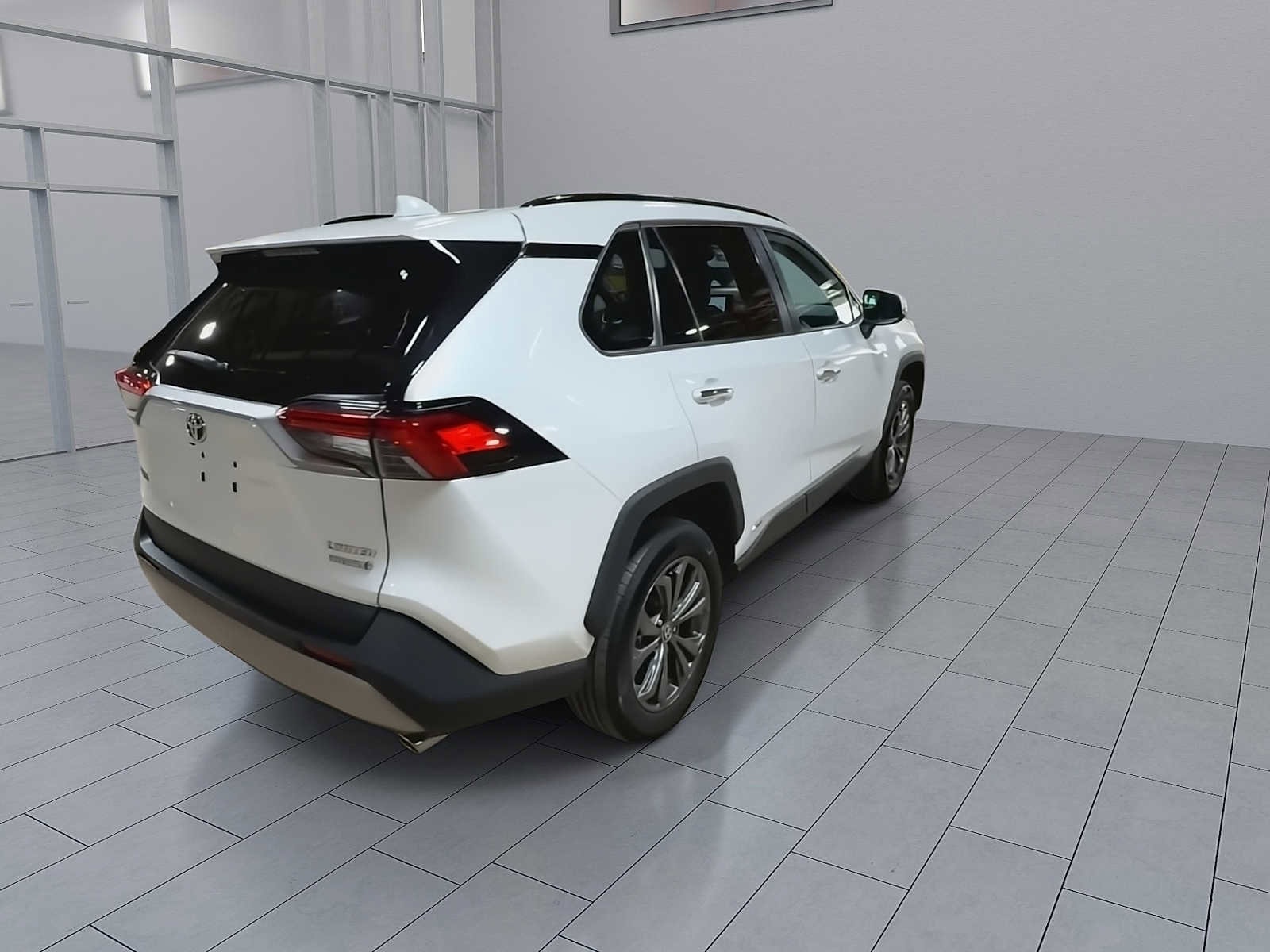 Thumbnail: 2023 Toyota RAV4 - 8