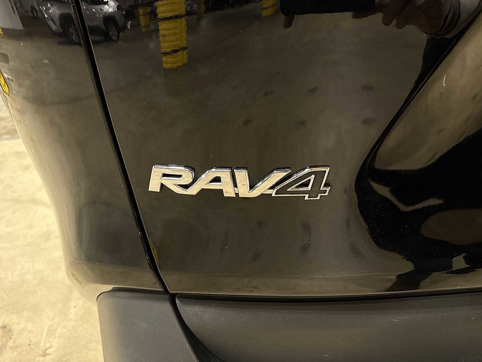 Thumbnail: 2024 Toyota RAV4 - 25