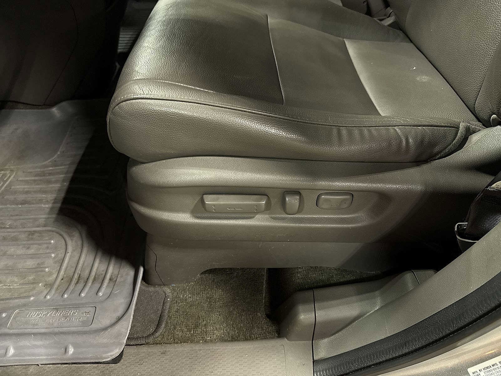 Thumbnail: 2015 Honda Odyssey - 23