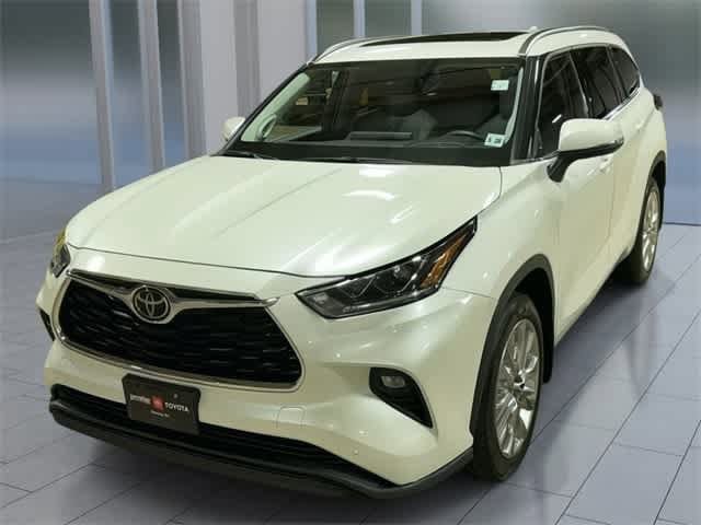 2023 Toyota Highlander Limited -
                  Ramsey, NJ