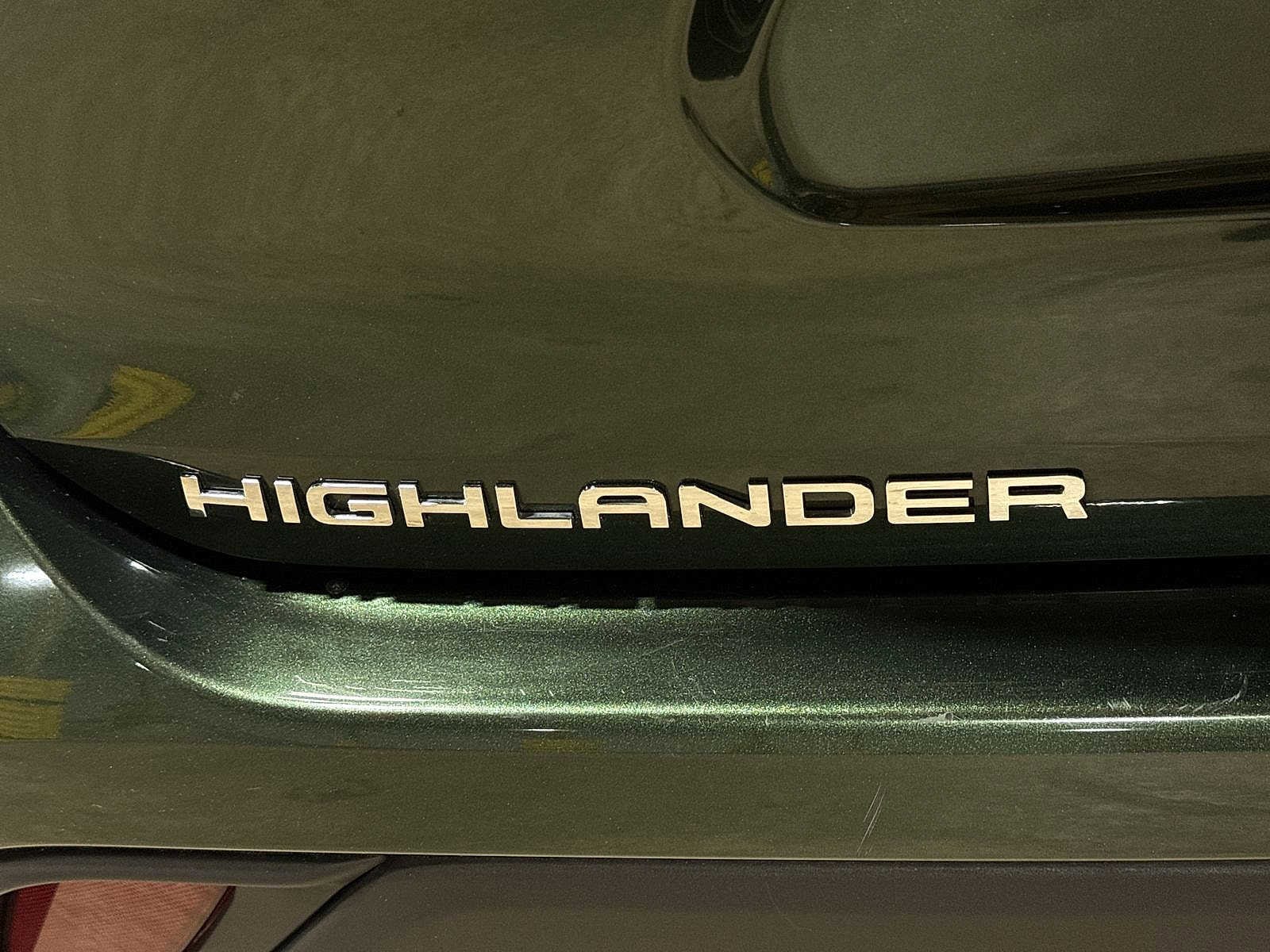 Thumbnail: 2025 Toyota Highlander - 27