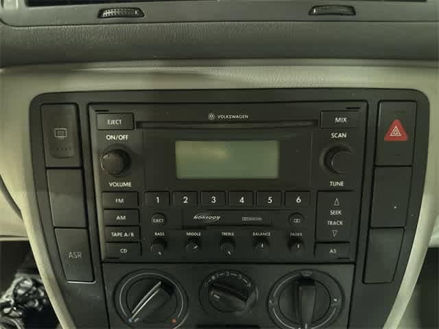 Thumbnail: 2004 Volkswagen Passat - 20