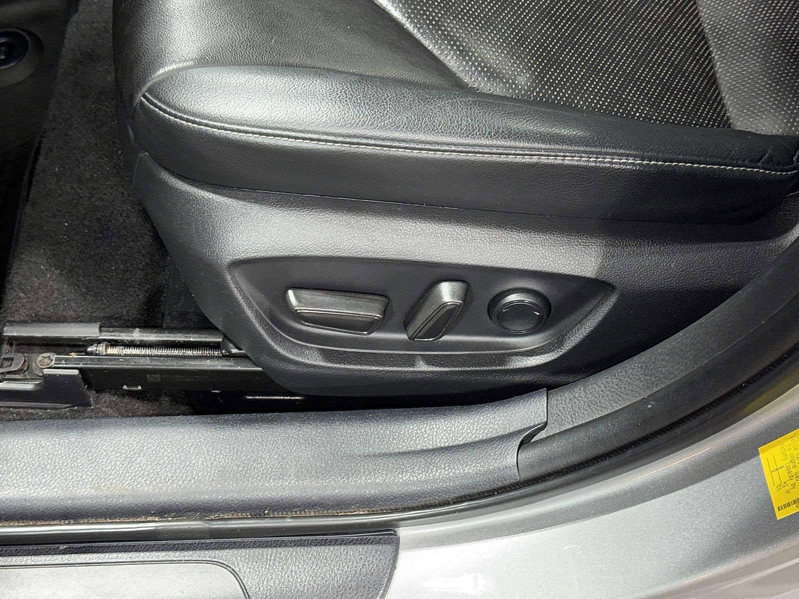 Thumbnail: 2022 Toyota Camry - 23