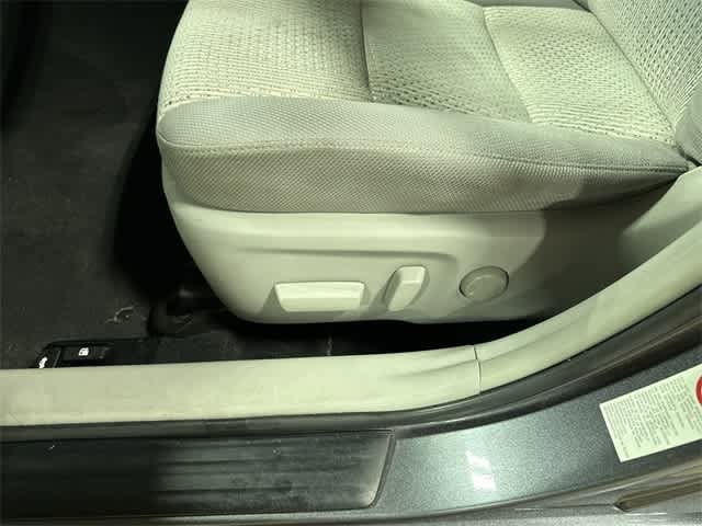 Thumbnail: 2014 Toyota Camry - 23