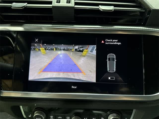 Thumbnail: 2020 Audi Q3 - 25
