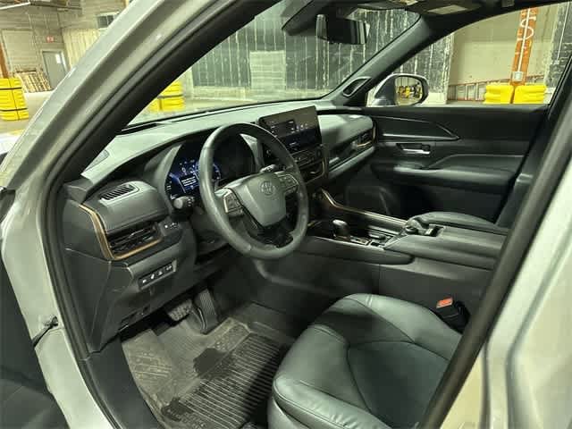 2024 Toyota Grand Highlander Platinum 34