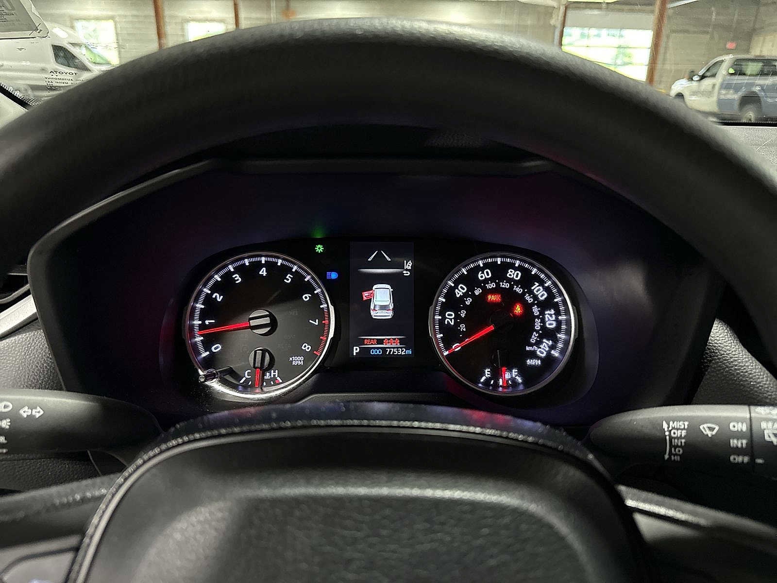 Thumbnail: 2021 Toyota RAV4 - 30