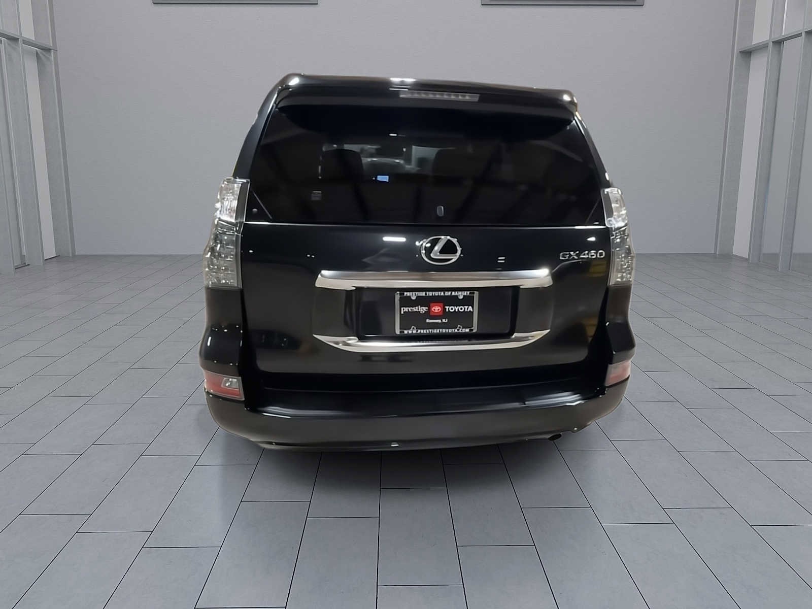 Thumbnail: 2023 Lexus GX - 7
