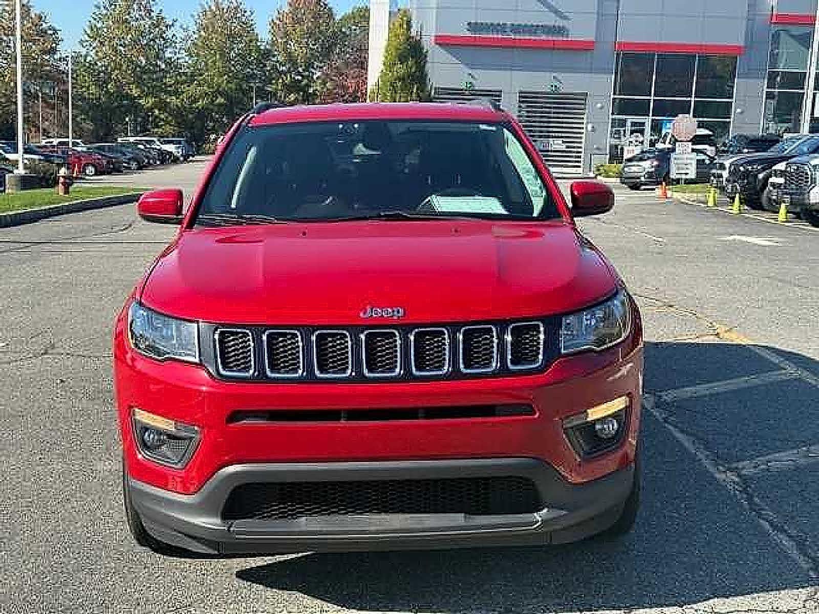 Thumbnail: 2018 Jeep Compass - 2