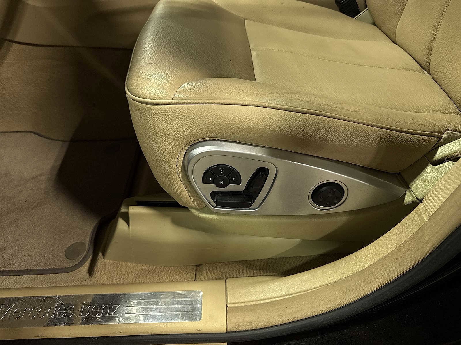 Thumbnail: 2011 Mercedes-Benz GL-Class - 25