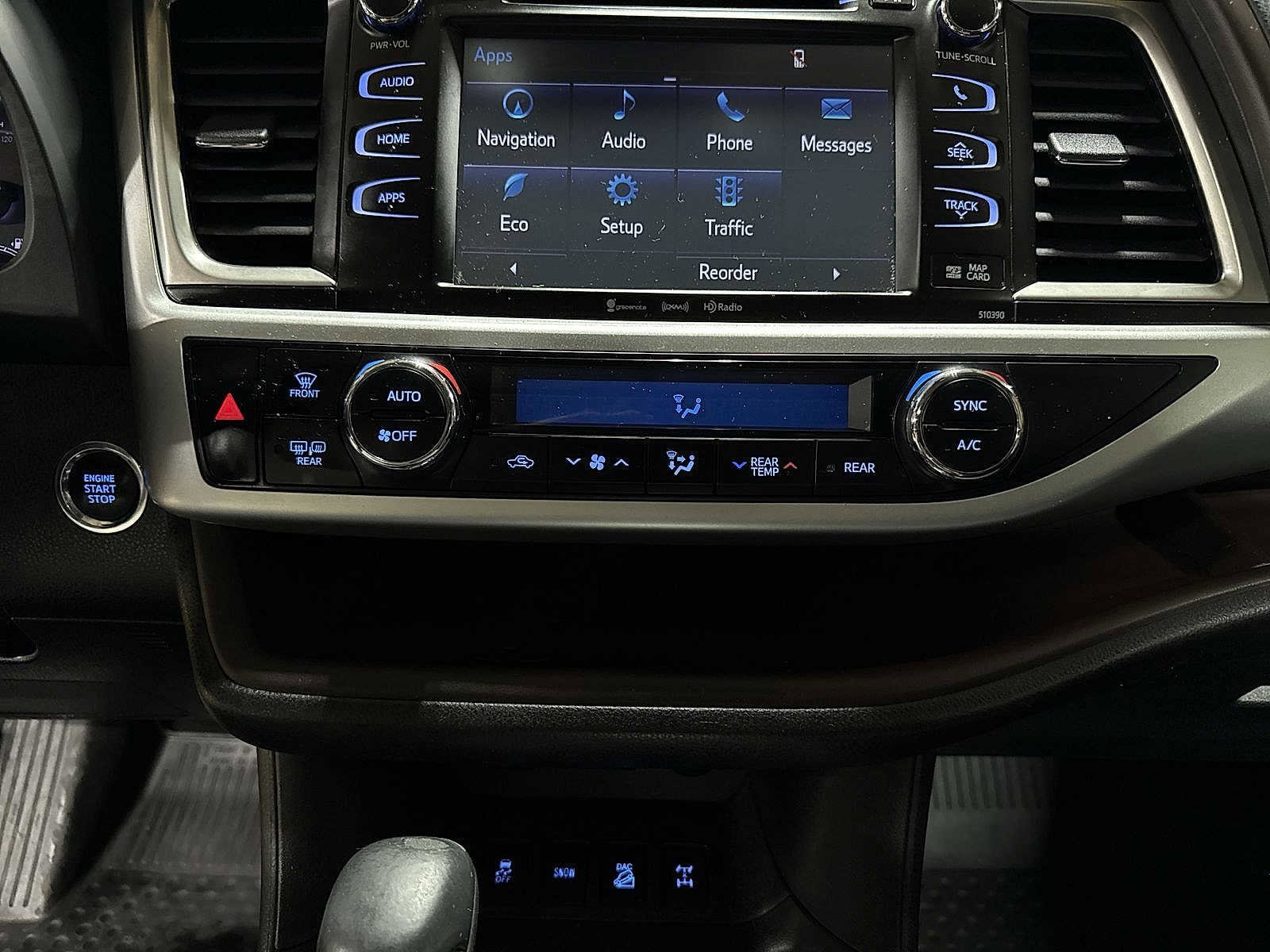 Thumbnail: 2019 Toyota Highlander - 22