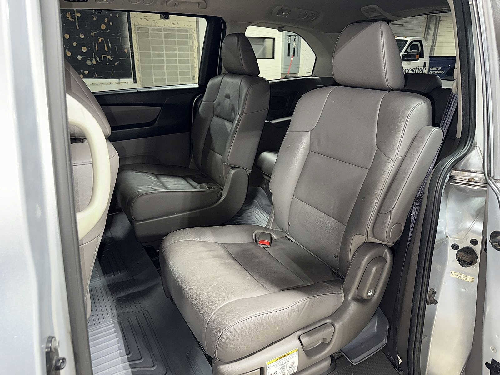 Thumbnail: 2015 Honda Odyssey - 16