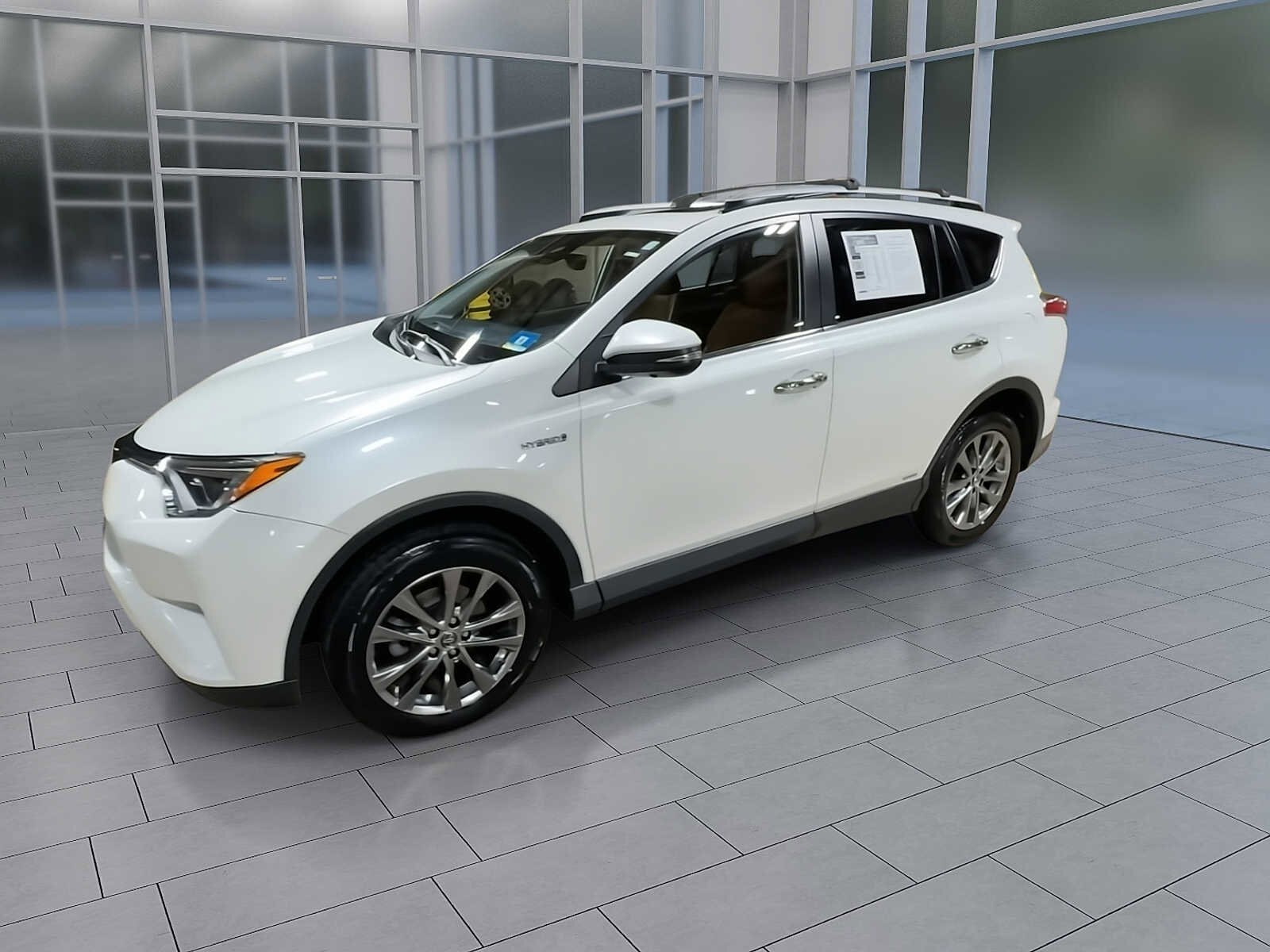 2016 Toyota RAV4 Hybrid Limited photo 4