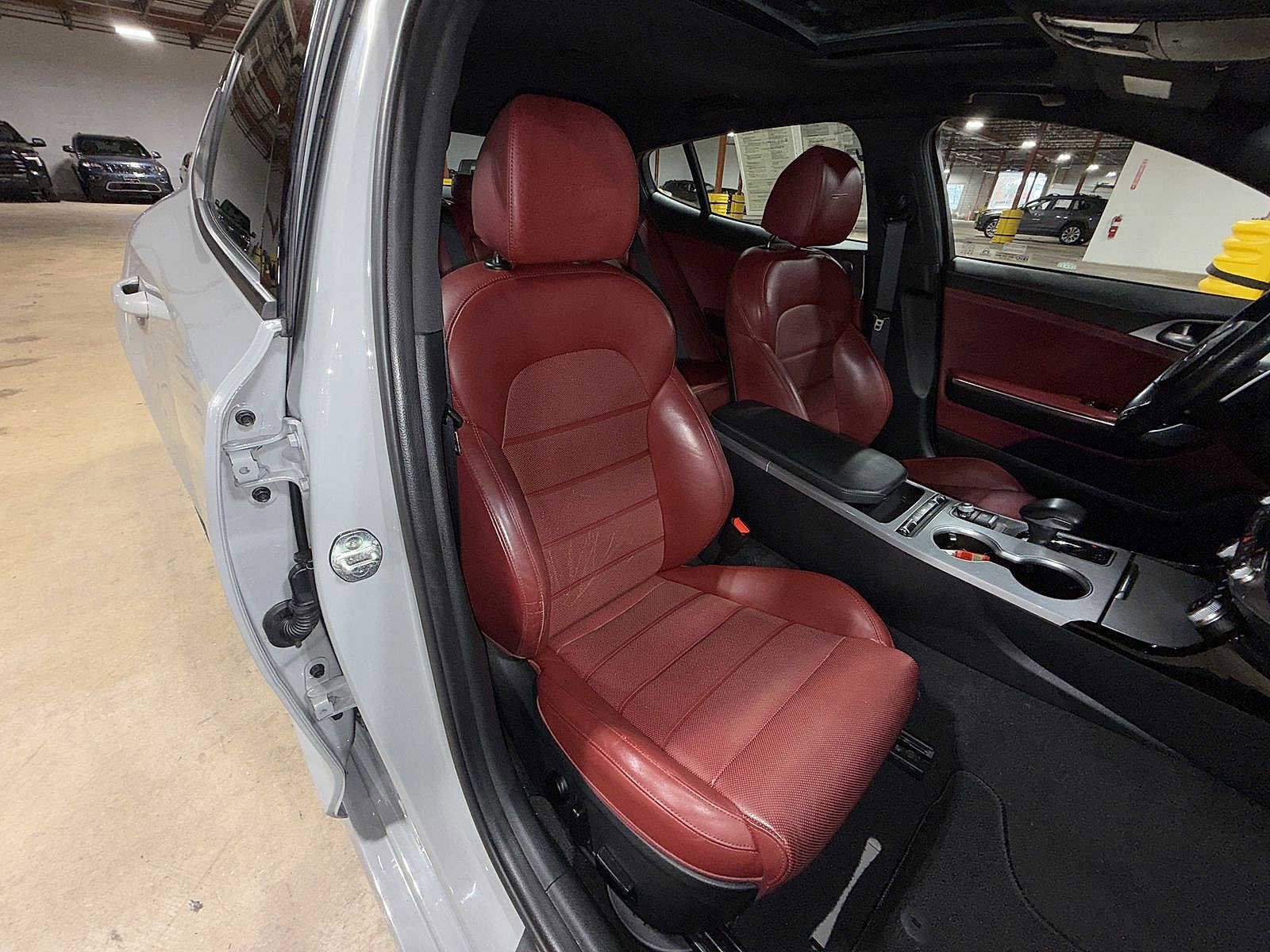 Thumbnail: 2018 Kia Stinger - 15