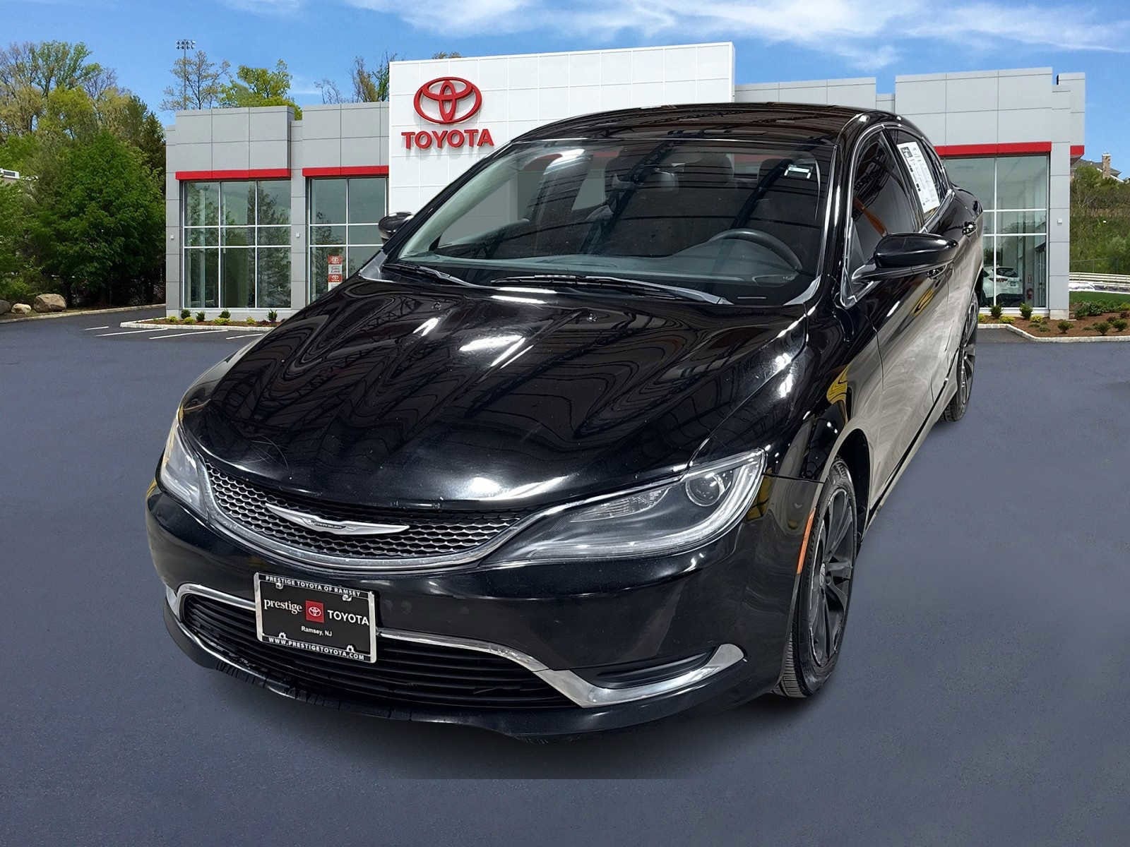 2015 Chrysler 200 Limited -
                  Ramsey, NJ