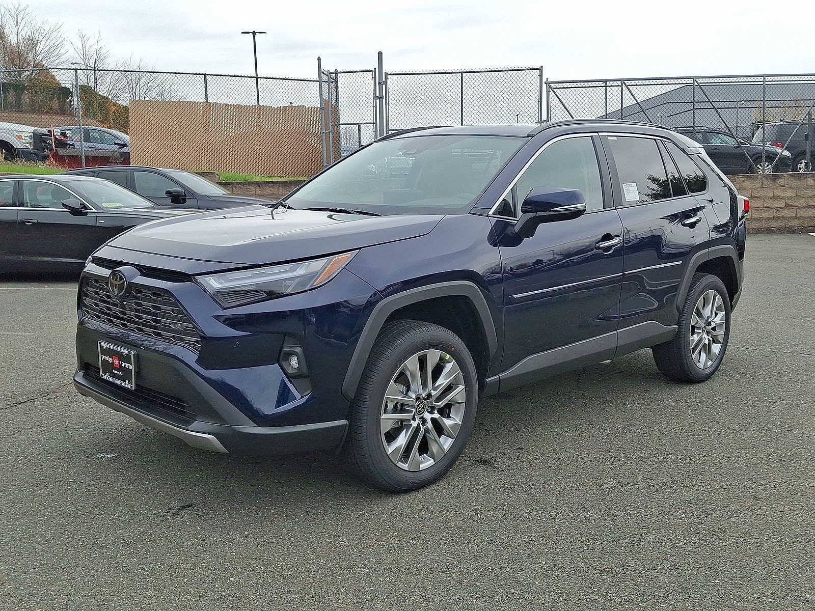 Thumbnail: 2025 Toyota RAV4 - 10