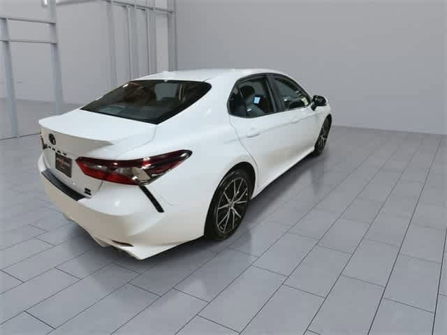 2022 Toyota Camry SE 8