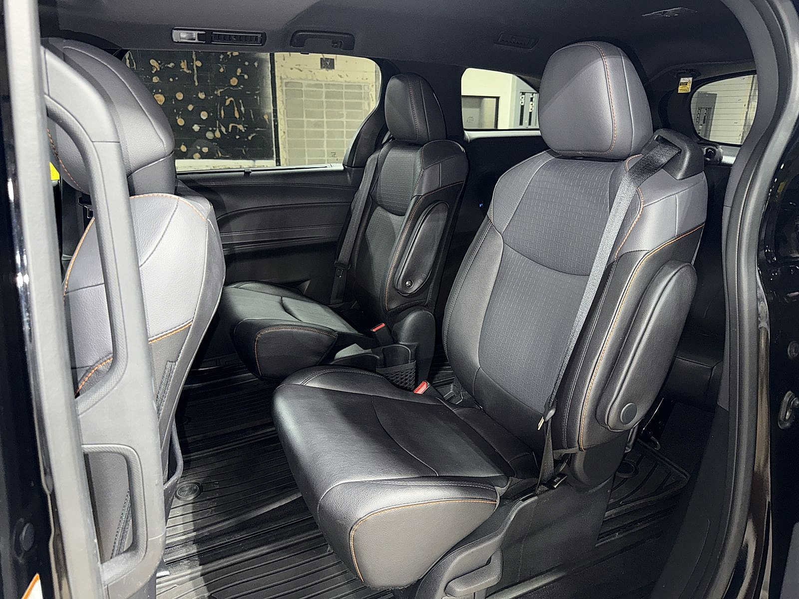 Thumbnail: 2023 Toyota Sienna - 17