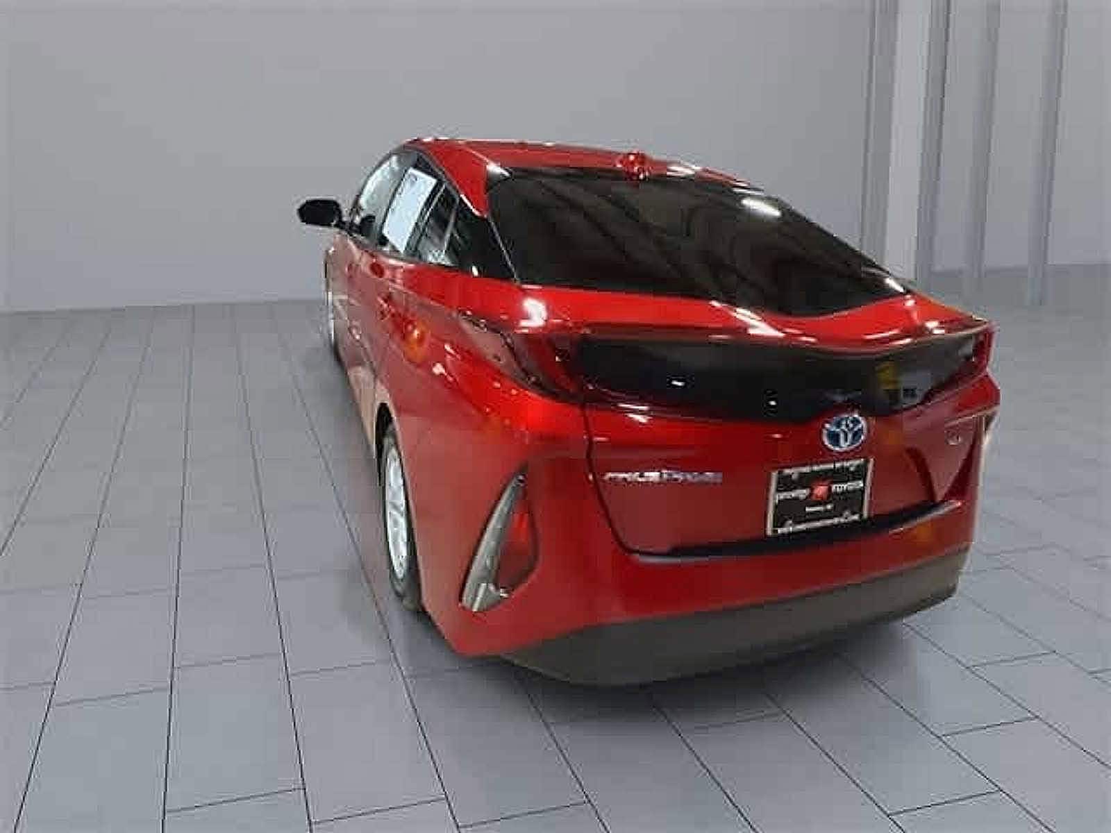 Thumbnail: 2022 Toyota Prius Prime - 9
