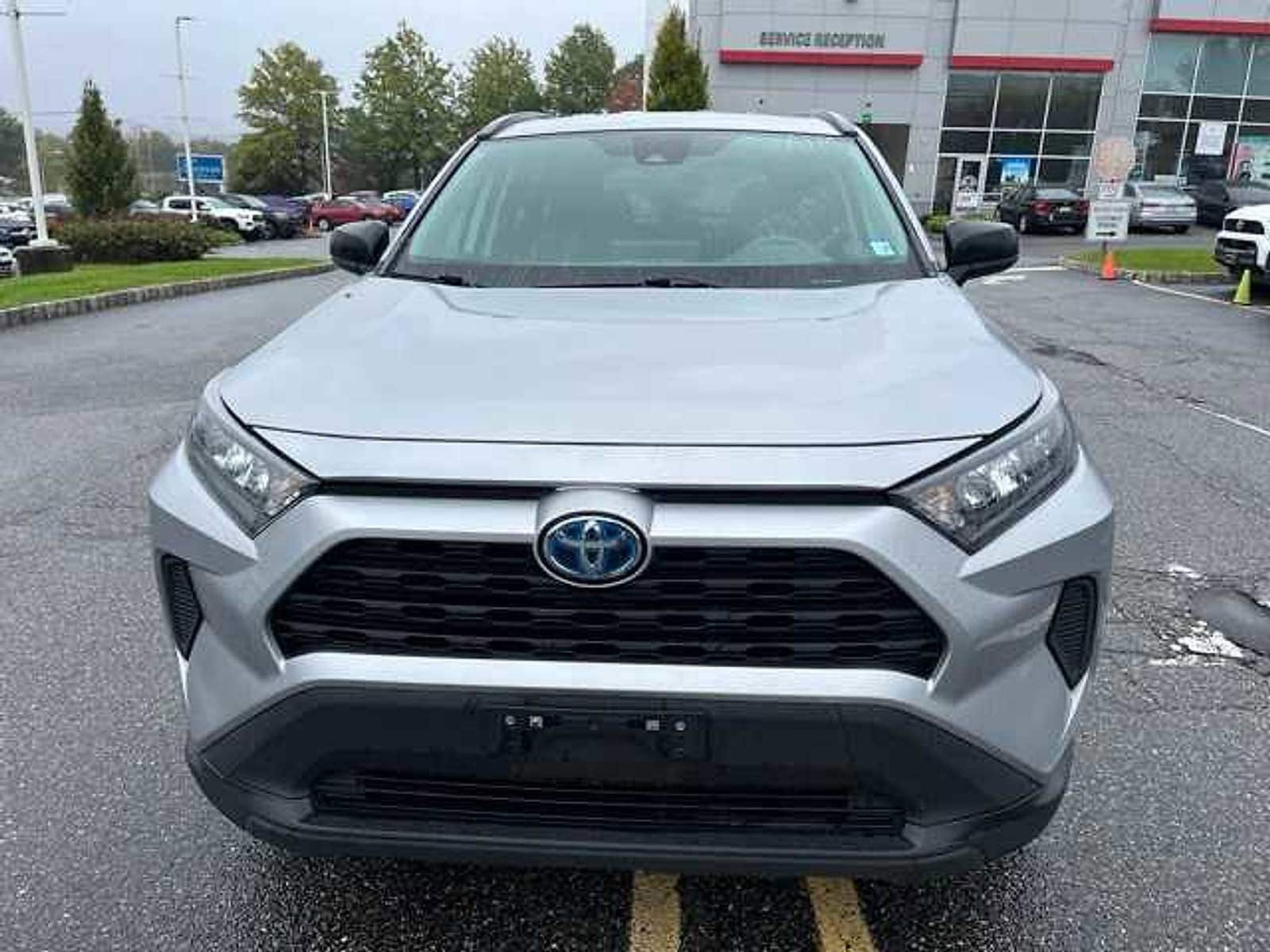 Thumbnail: 2022 Toyota RAV4 - 2