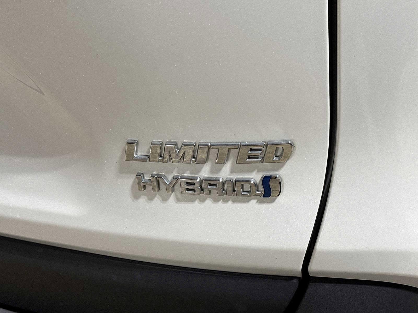 Thumbnail: 2023 Toyota RAV4 - 28