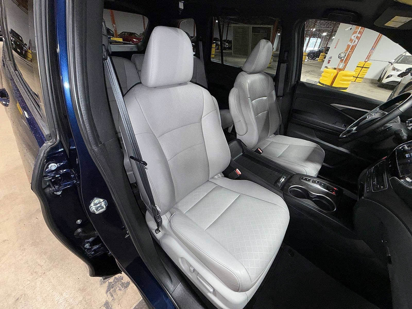 Thumbnail: 2020 Honda Passport - 15