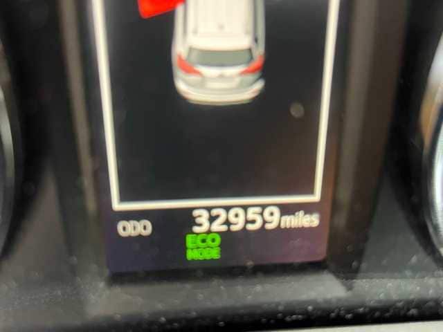 Thumbnail: 2016 Toyota RAV4 - 8