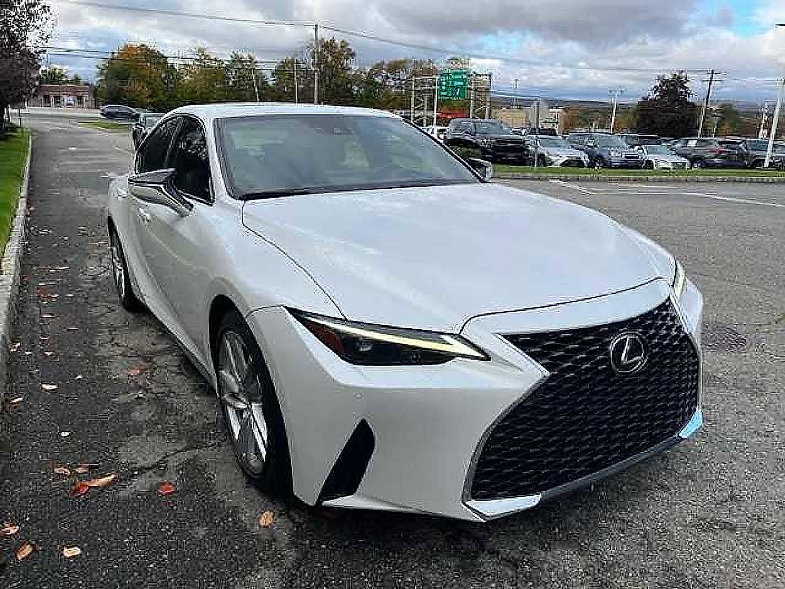 Thumbnail: 2023 Lexus IS - 3
