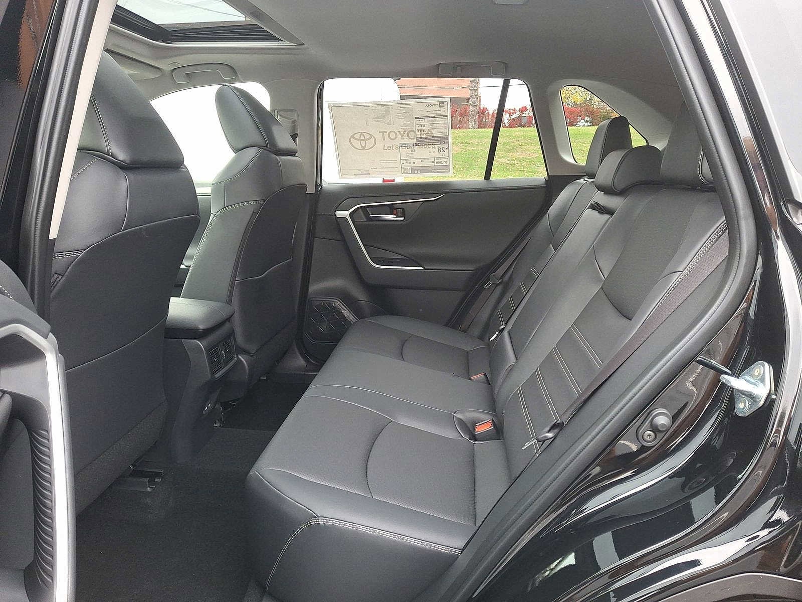 Thumbnail: 2025 Toyota RAV4 - 13