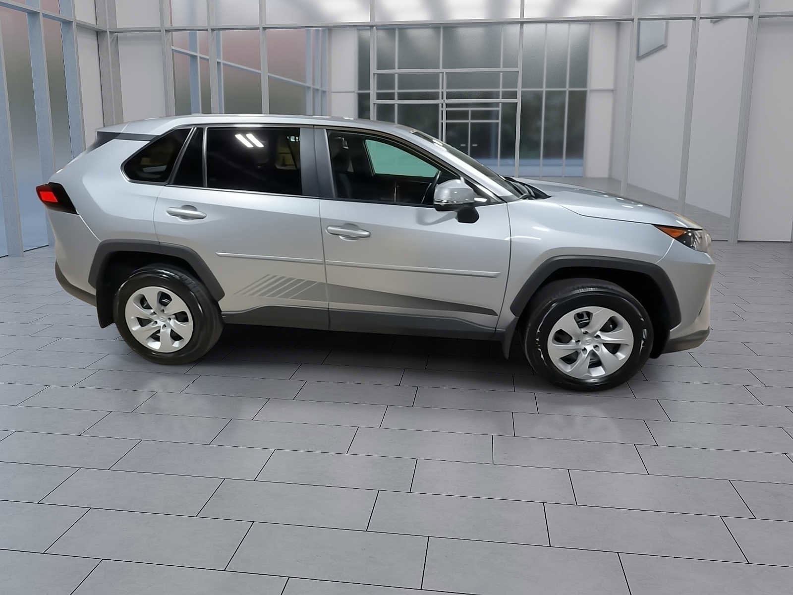 Thumbnail: 2022 Toyota RAV4 - 9