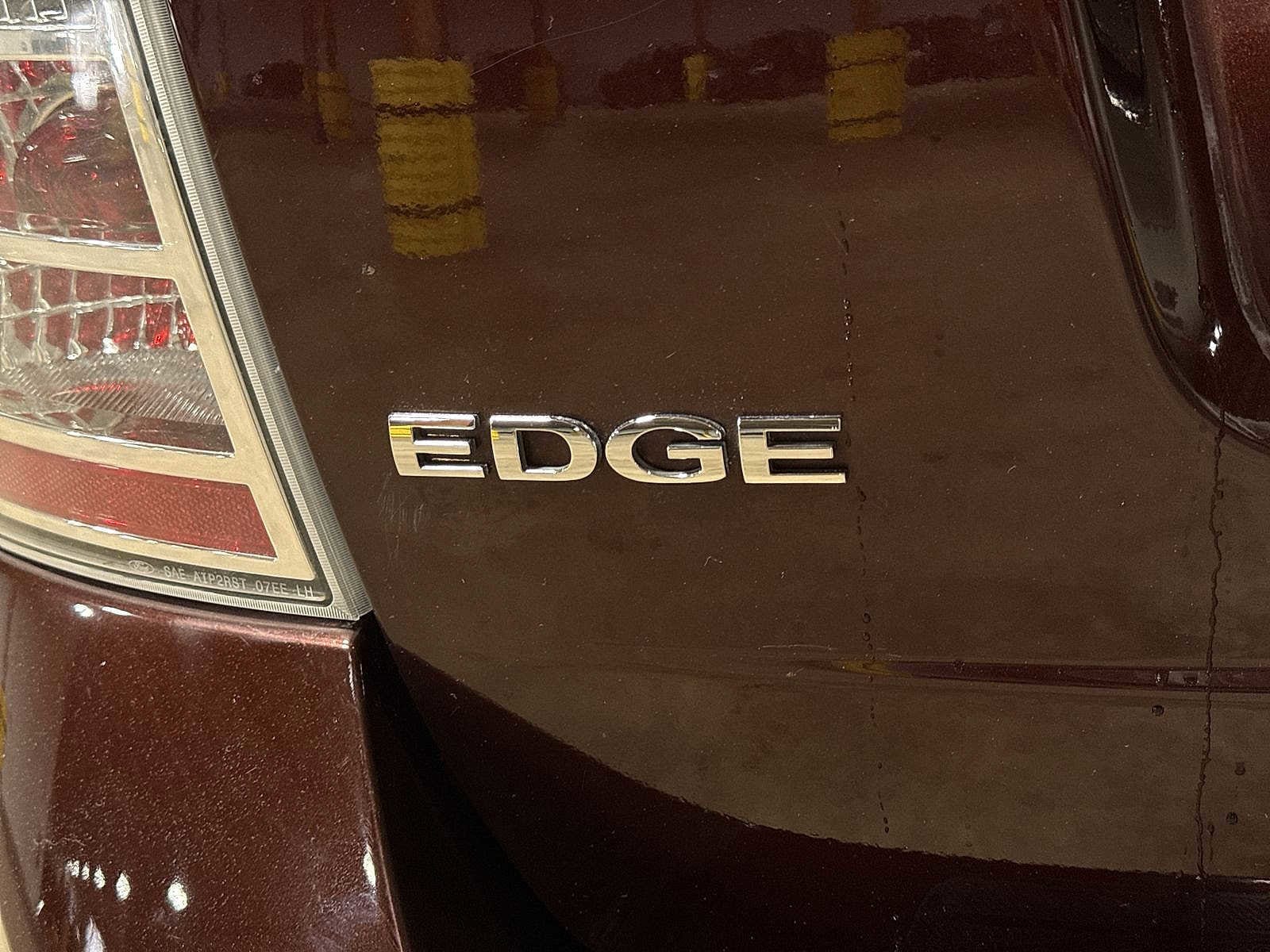 Thumbnail: 2010 Ford Edge - 24