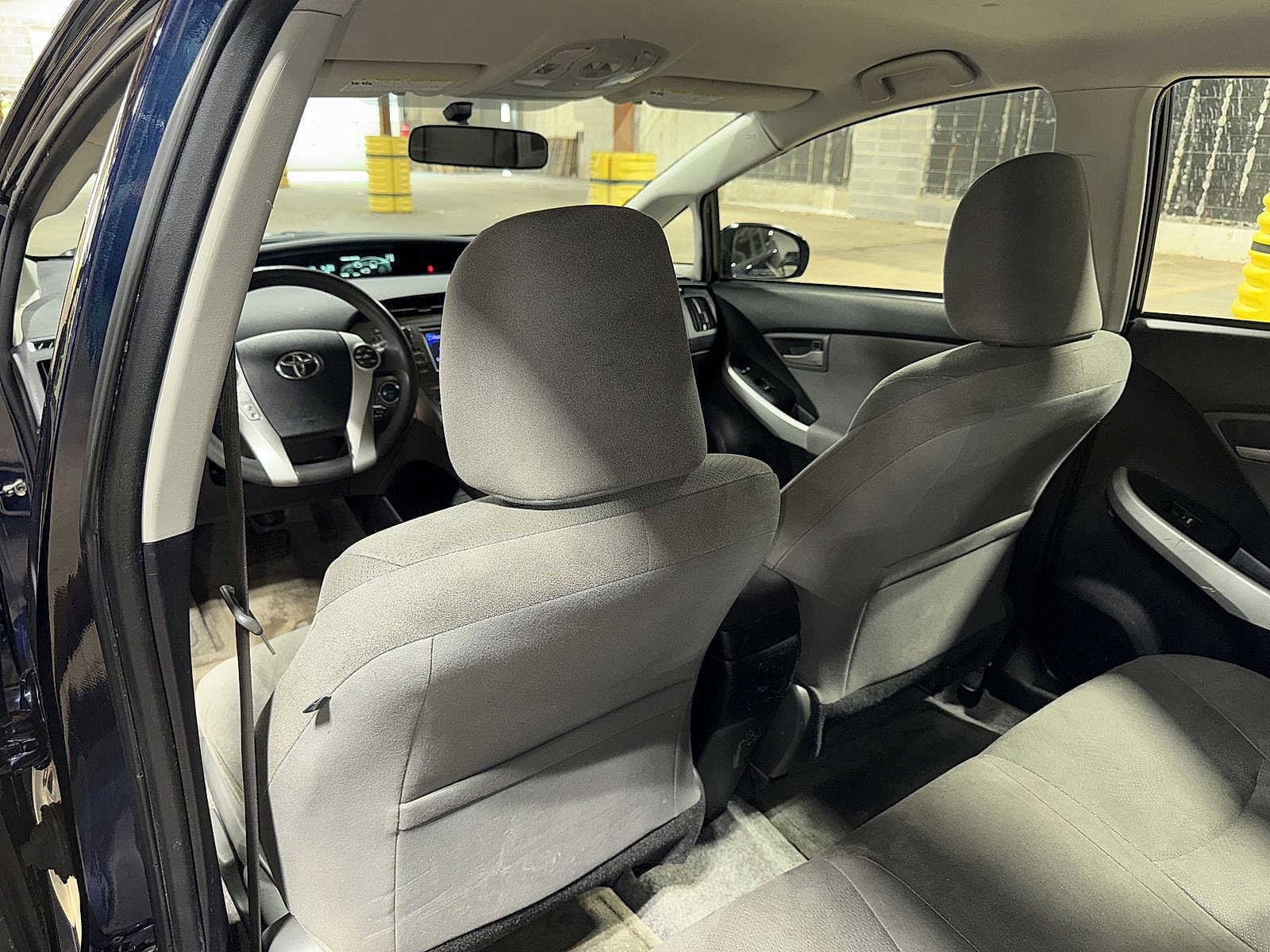 Thumbnail: 2015 Toyota Prius - 26