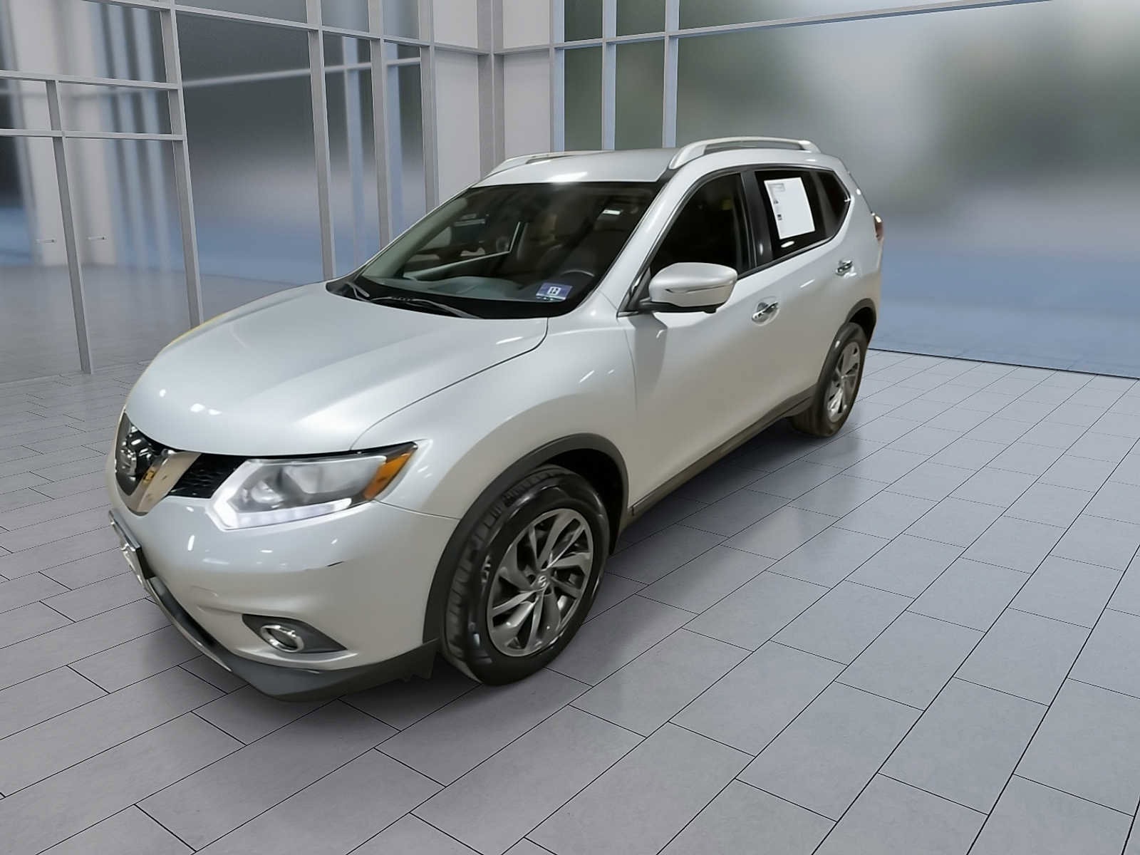 Thumbnail: 2015 Nissan Rogue - 4