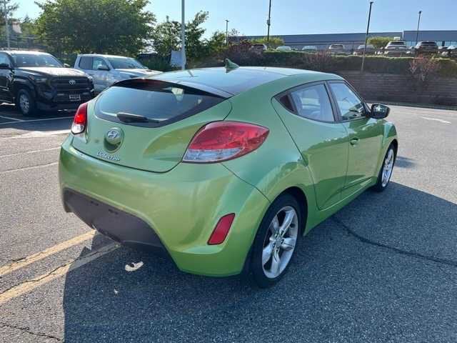 Thumbnail: 2012 Hyundai Veloster - 4