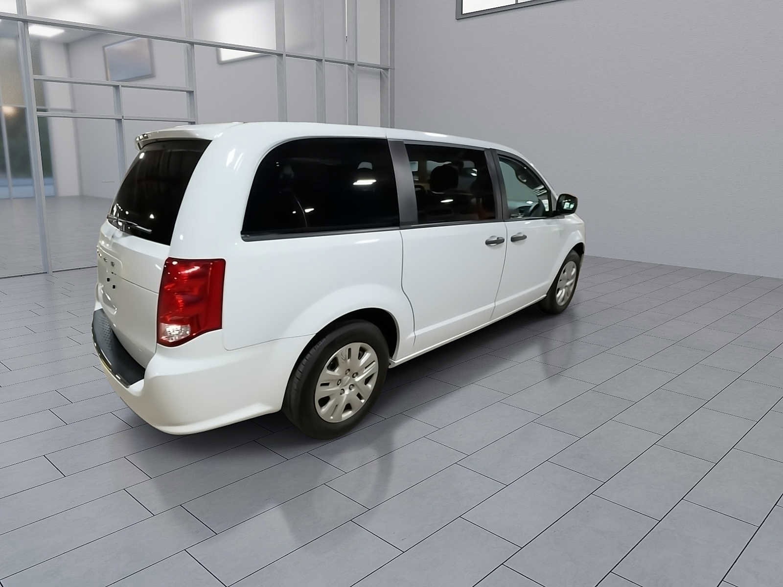 Thumbnail: 2019 Dodge Grand Caravan - 8