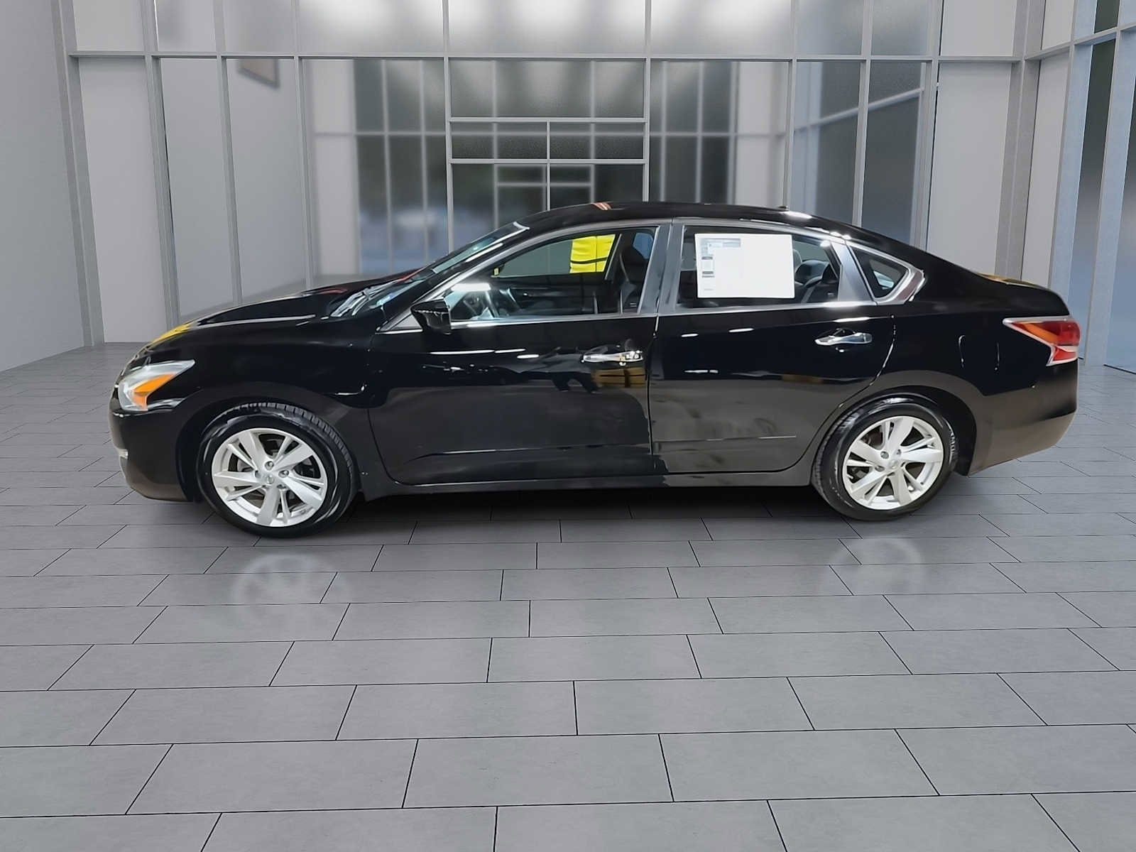 Thumbnail: 2015 Nissan Altima - 5