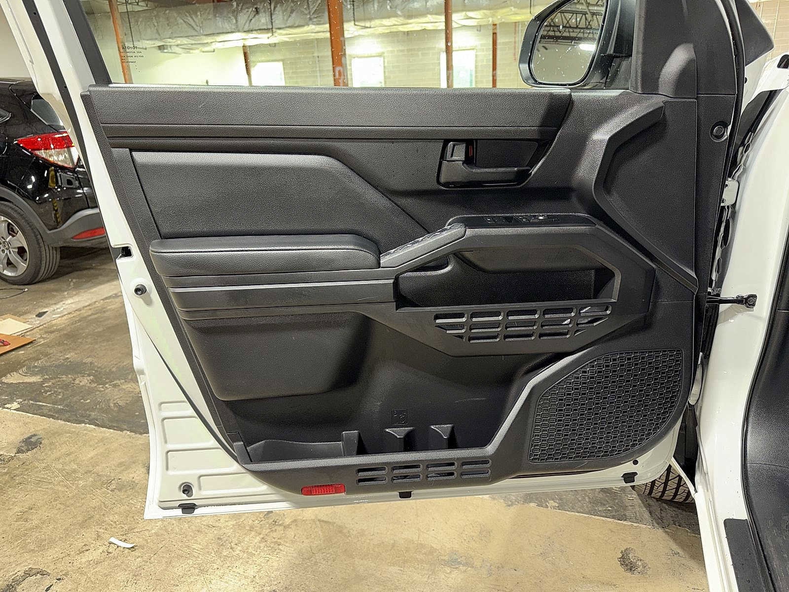 Thumbnail: 2025 Toyota Tacoma - 25