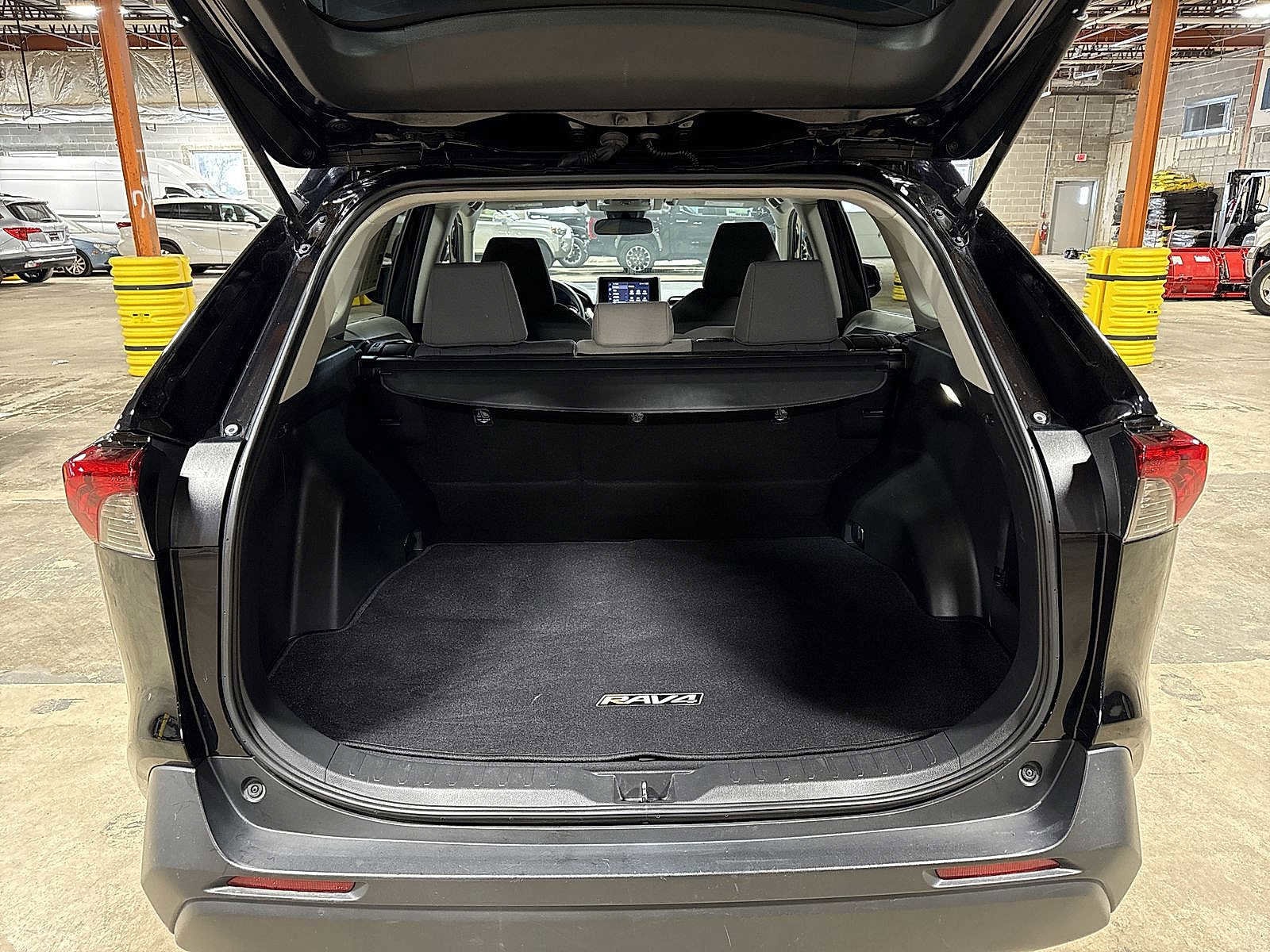 Thumbnail: 2023 Toyota RAV4 - 11